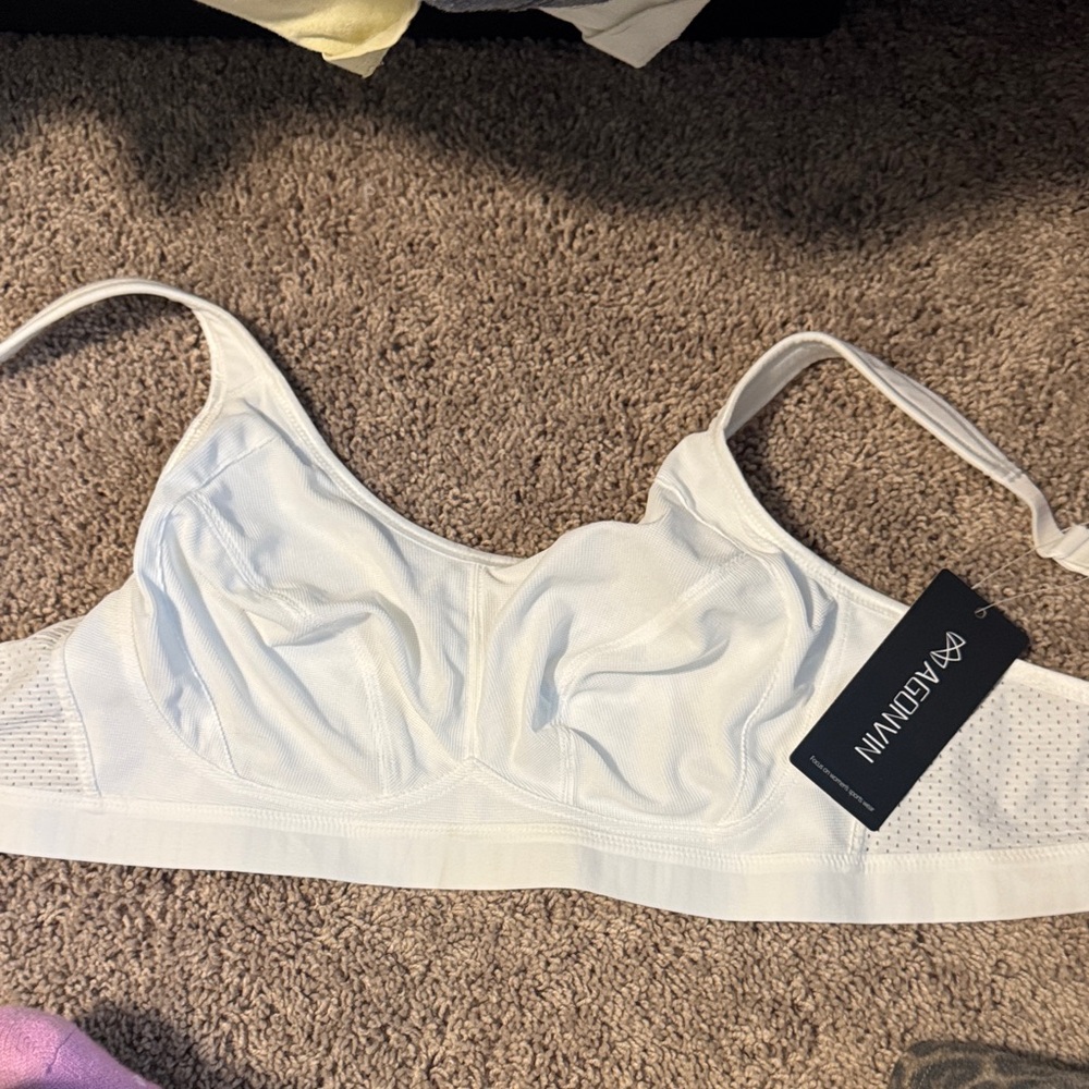 Alfani Women's Classic White Sports Bra